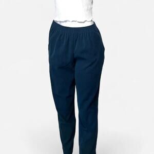 Dark green pants corduroy vintage style dark academia preppy retro clean girl